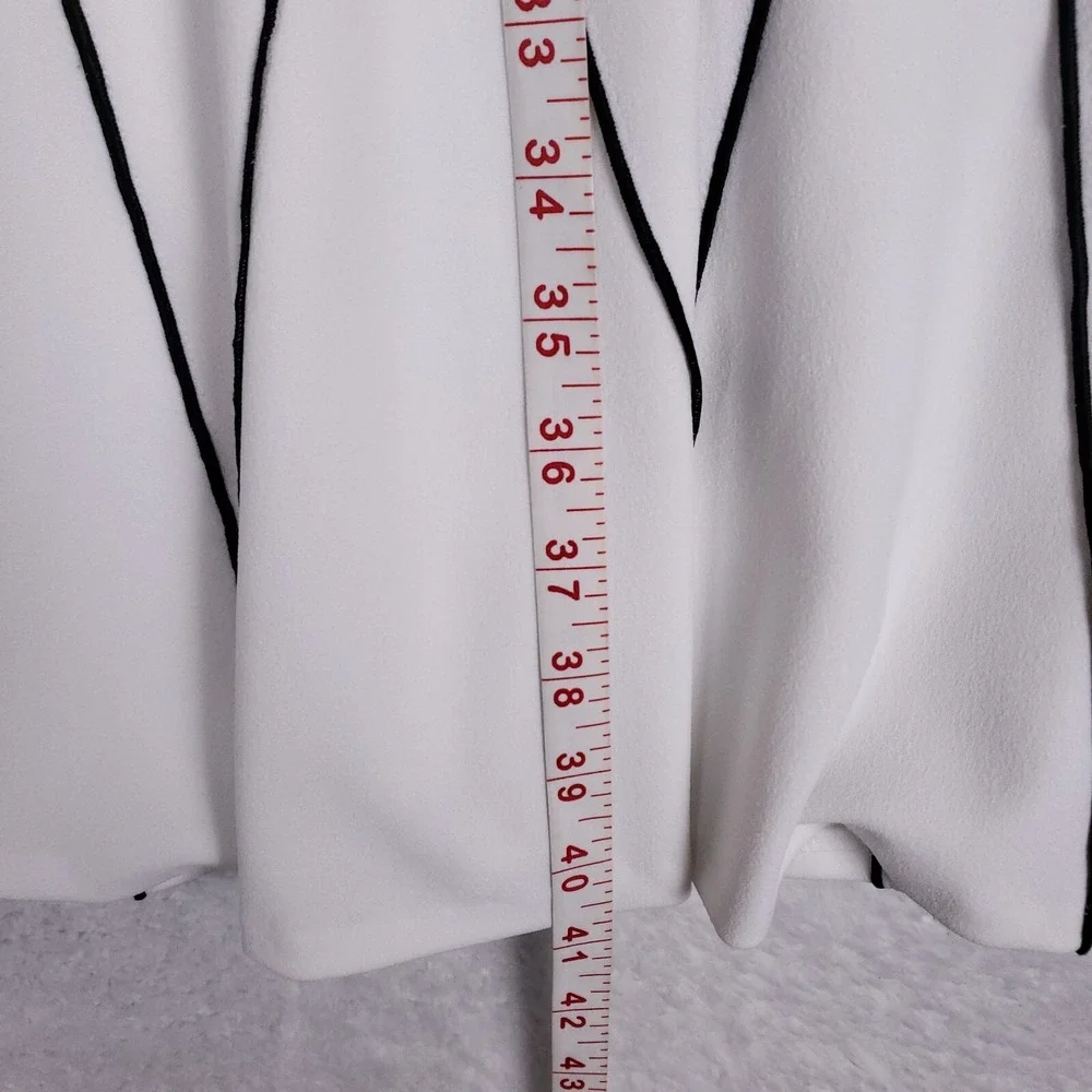 Calvin Klein Sheath Dress Sleeveless Midi Size M White Minimalist Retro Vibes - Picture 9 of 9